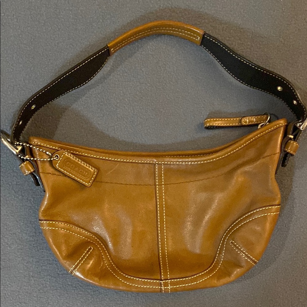 Coach Tan Leather Shoulder Bag with Ergonomic Design
